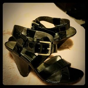 Guess by Marciano black heels with gold buckles